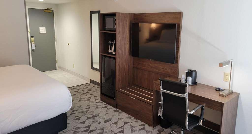 Best Western Plus Harrisonburg Quarto foto