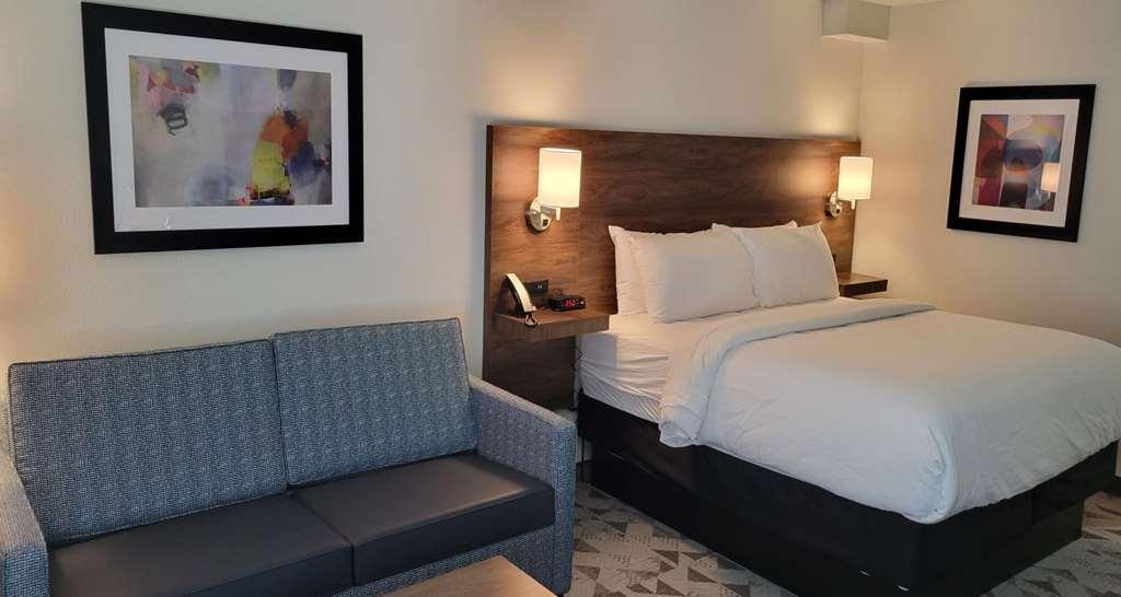 Best Western Plus Harrisonburg Quarto foto