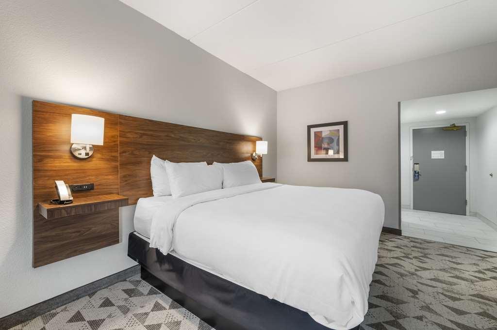 Best Western Plus Harrisonburg Quarto foto