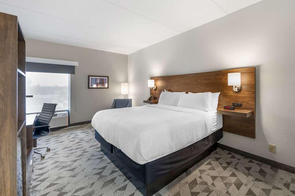 Best Western Plus Harrisonburg Quarto foto